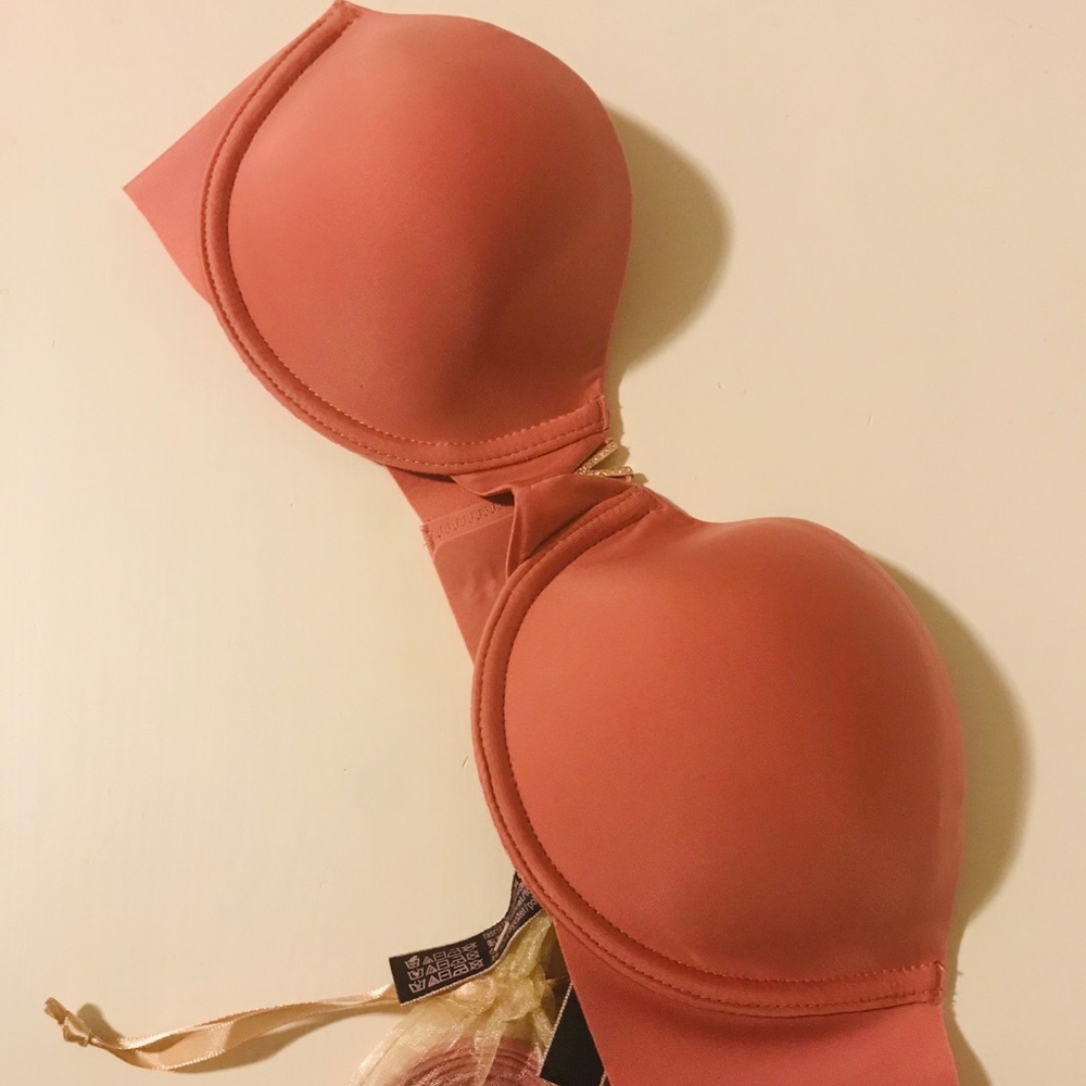 Victoria’s Secret Strapless/Convertible Bra